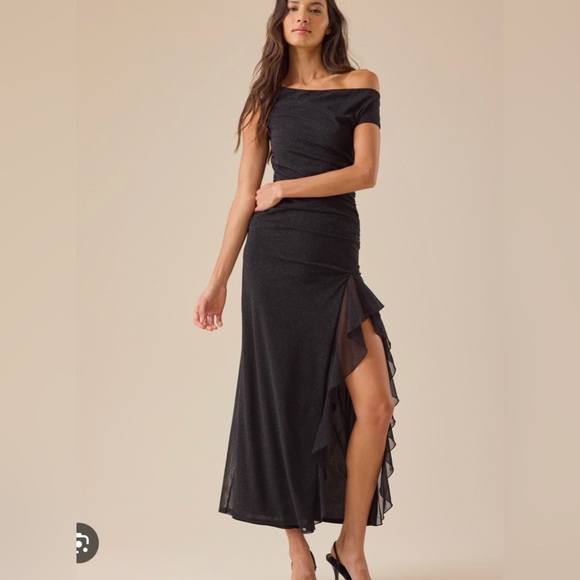 Altar'd State Dresses & Skirts - Altar'd State Black Off-Shoulder Maxi Dress